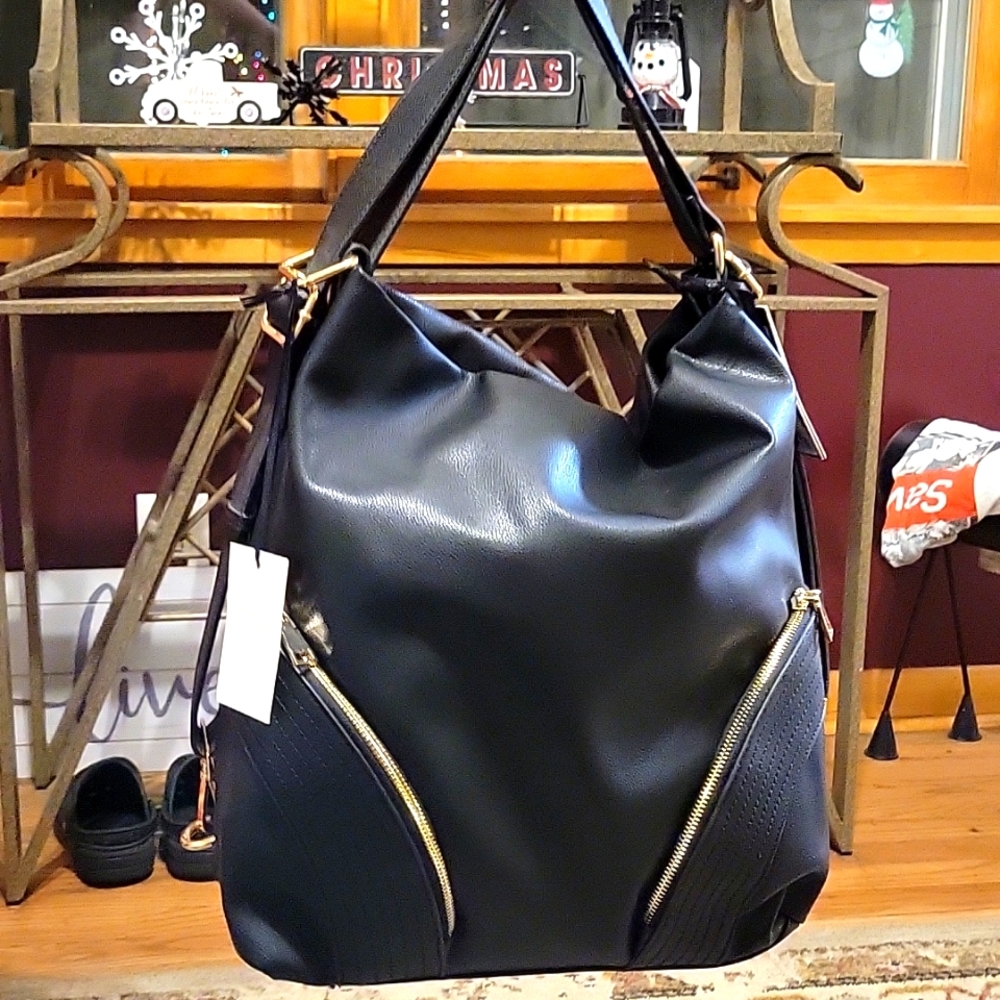 Brand new purse